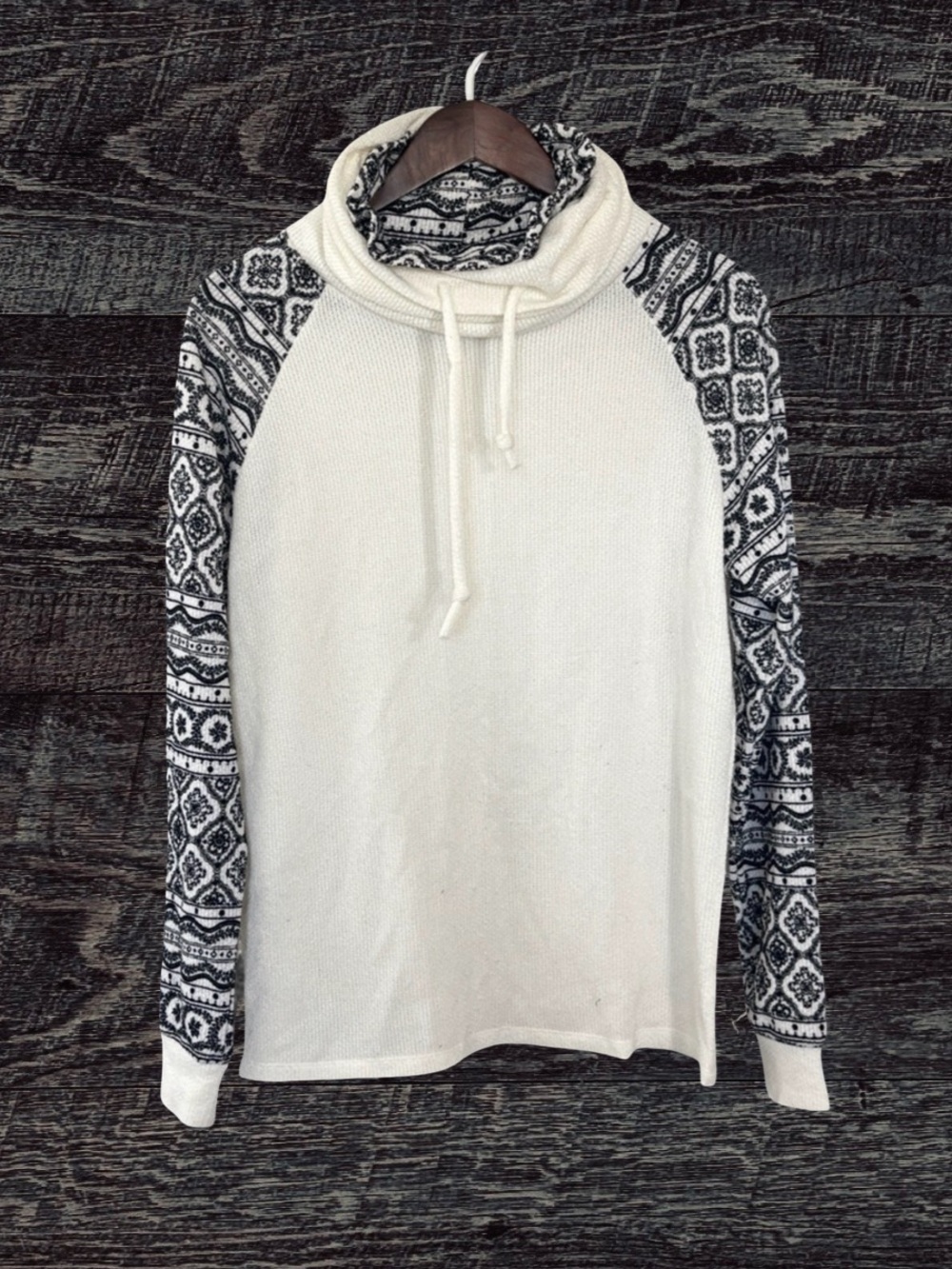 ANDTHEWHY Thermal Sweater